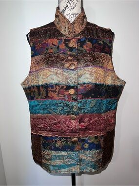 TravelSmith Patchwork Tapestry Vest Boho Metallic Paisley Mandarian Collar L/XL